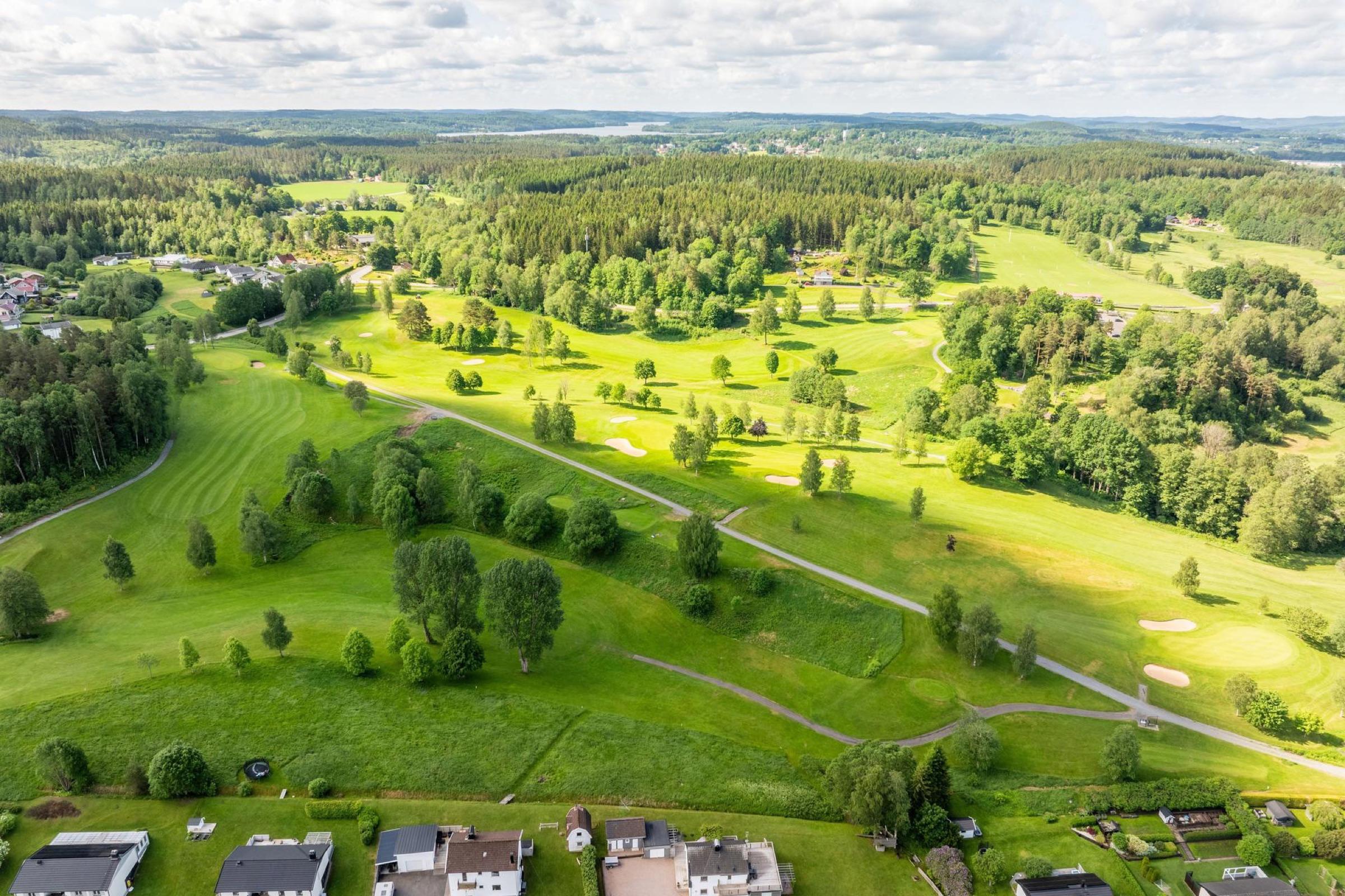 Golfbanan intill Albacken